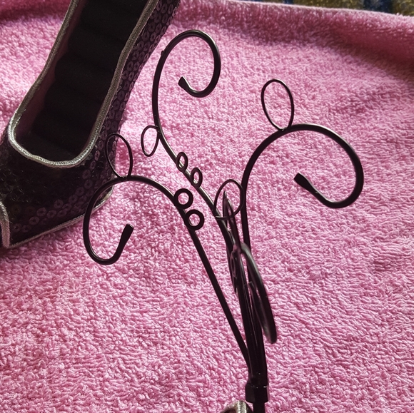 2 Jewelry Holders - Picture 5 of 11